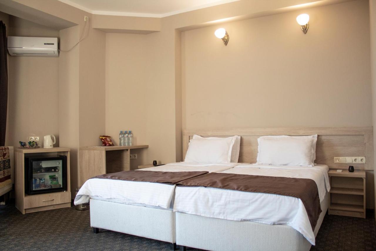 Degustarium Hotel Tbilisi Exteriör bild